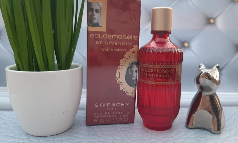 eaudemoiselle de givenchy ambre velours