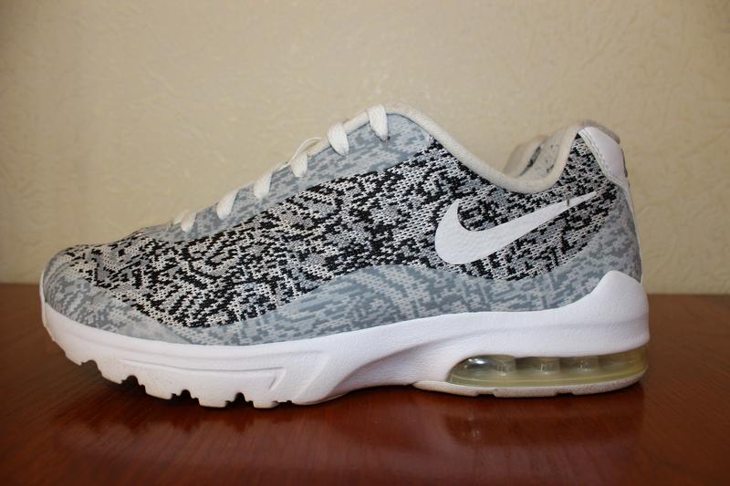 Nike air max invigor jacquard hotsell