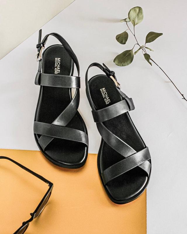michael kors mackay sandal