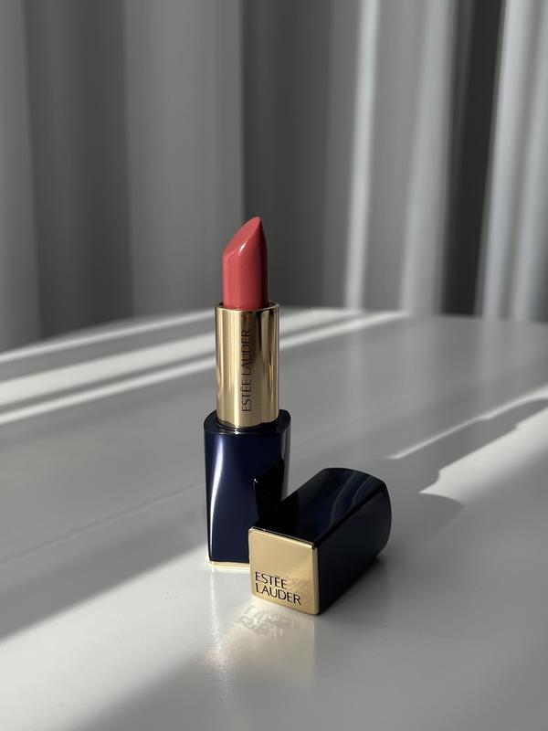 Помада estee lauder — цена 600 грн в каталоге Помада для губ Купить ...