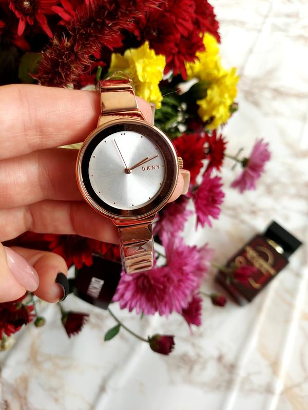Dkny red watch best sale