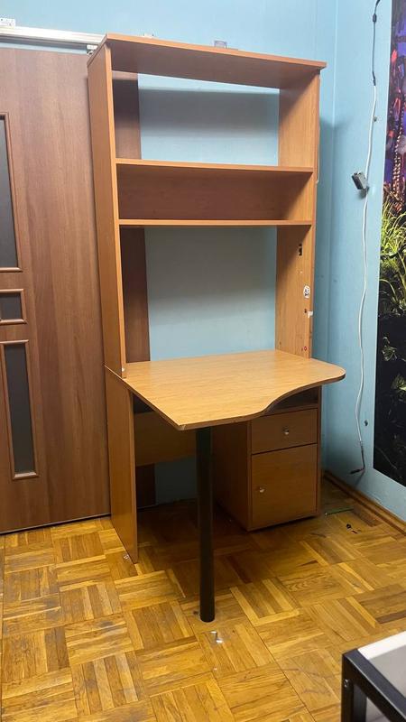 Стіл письмовий із поличками — ціна 1000 грн у каталозі Столи Купити ...