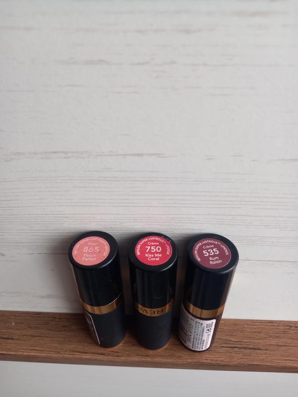 Помада revlon creme — цена 160 грн в каталоге Помада для губ Купить ...