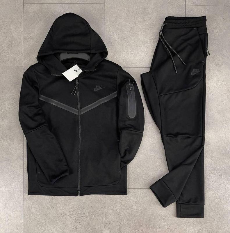 Мужской костюм nike tech fleece — цена 2299 грн в каталоге Спортивные ...