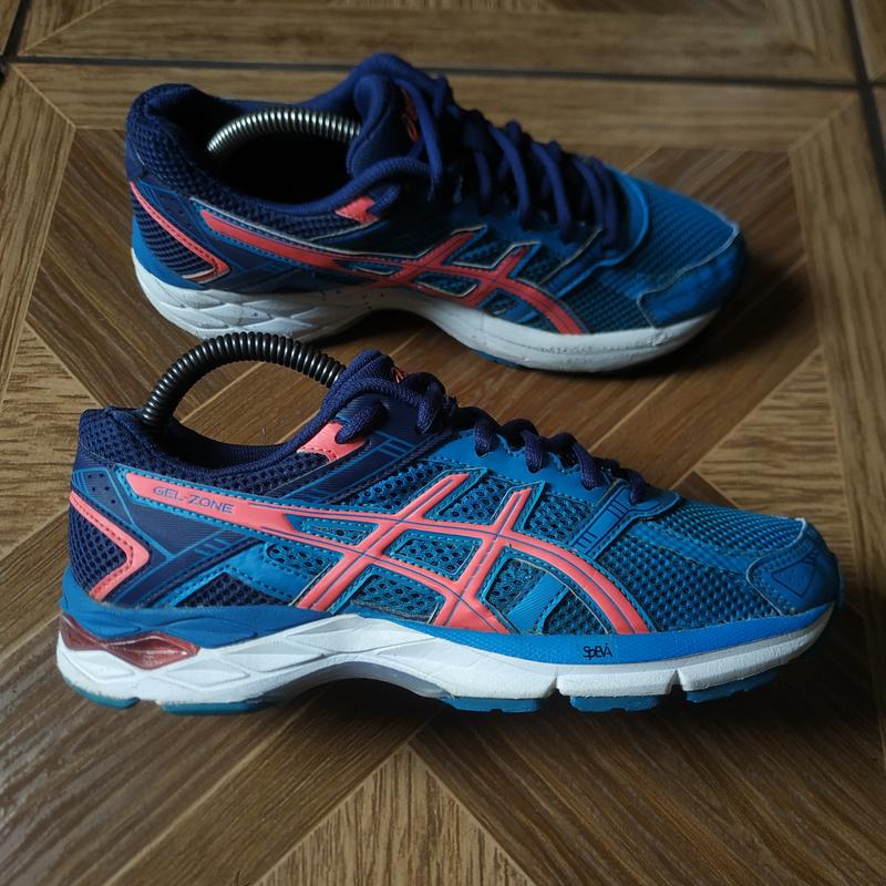 asics gel zone 4