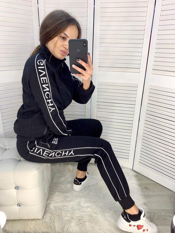 Спортивный костюм живанши женский
