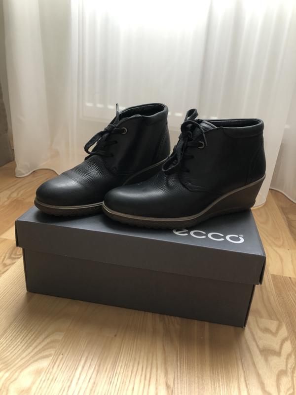 ecco camilla. 1300 38189190