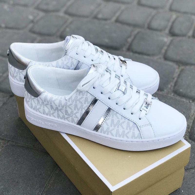 irving leather and logo stripe sneaker