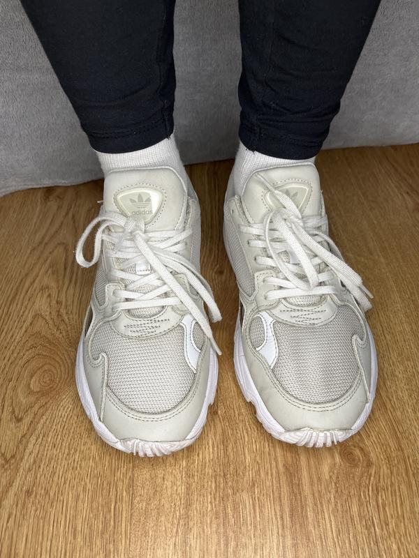 Adidas falcon geel sale