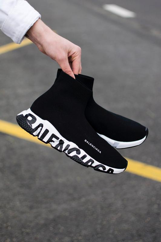 balenciaga speed trainer graffiti