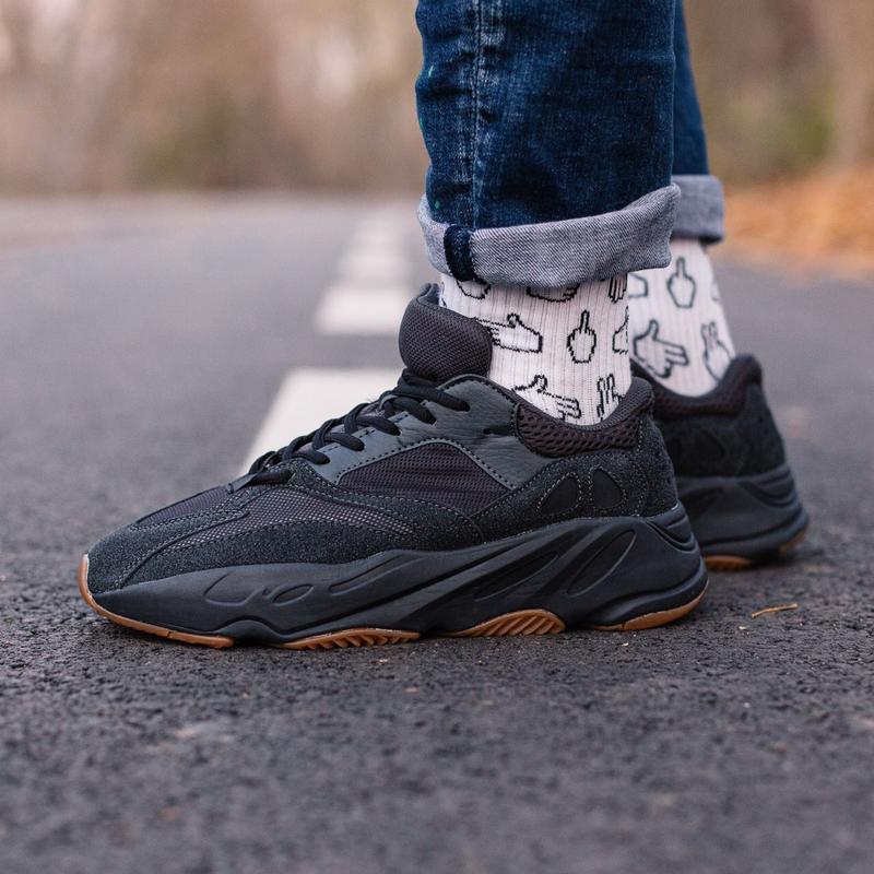 yeezy boost 700 utility black