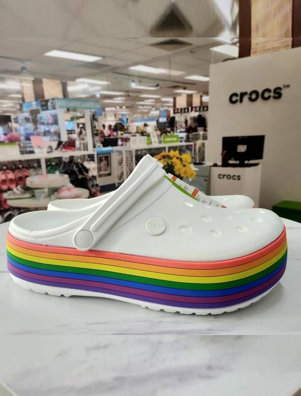 Crocs platform hot sale rainbow