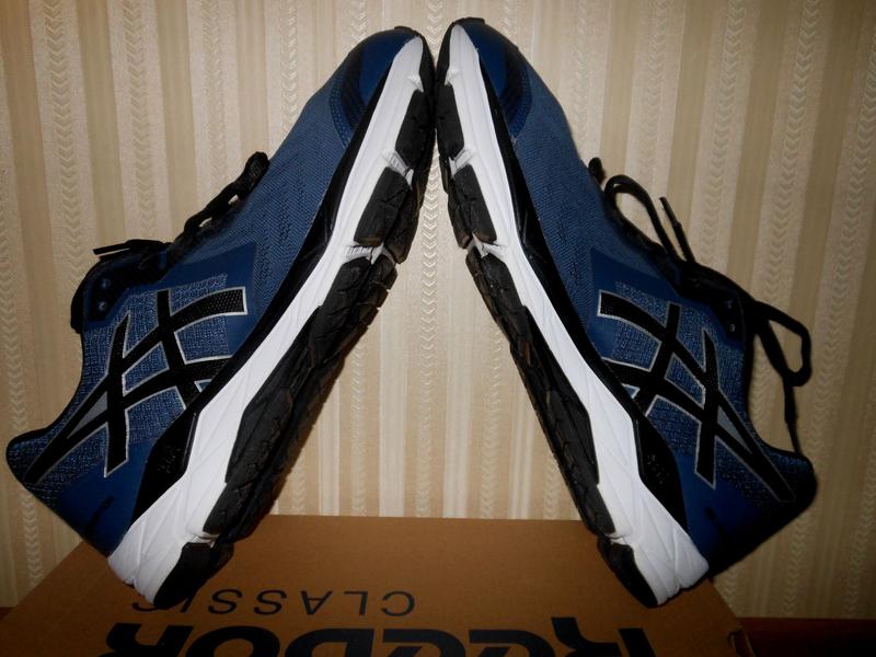 asics t814n