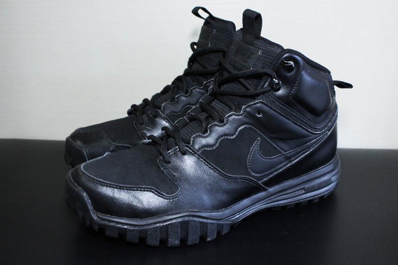 nike dual fusion hills mid leather