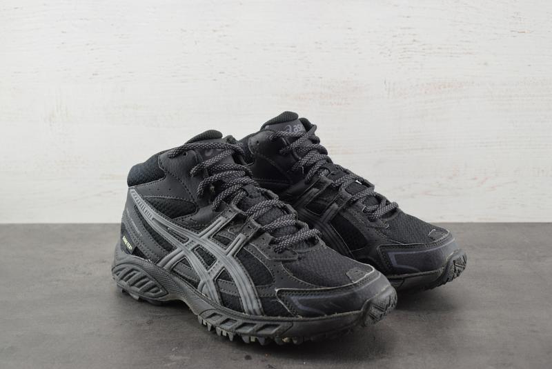 asics gel target gore tex