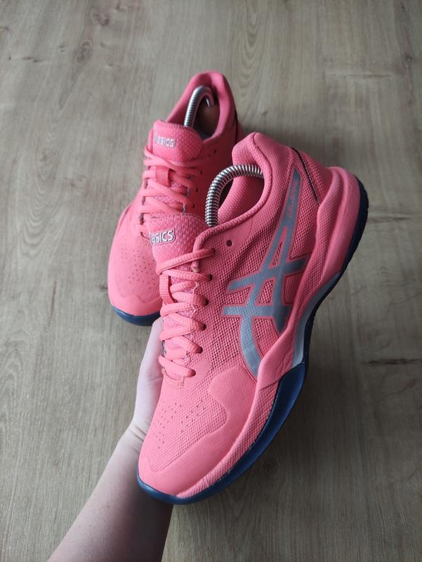 Фірмові жіночі кросівки asics, р.36 — ціна 750 грн у каталозі Кросівки ...