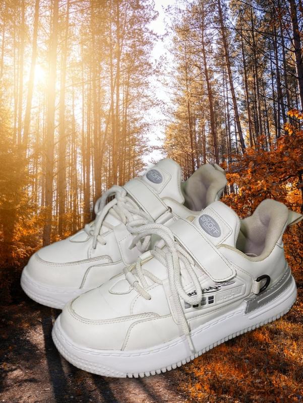 Класні білі кросівки — кеди. bessky. розмір 37. — ціна 500 грн у ...