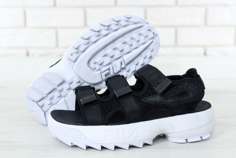 Босоніжки босоножки fila disruptor sandals сандалі сандалии — цена 1474 ...