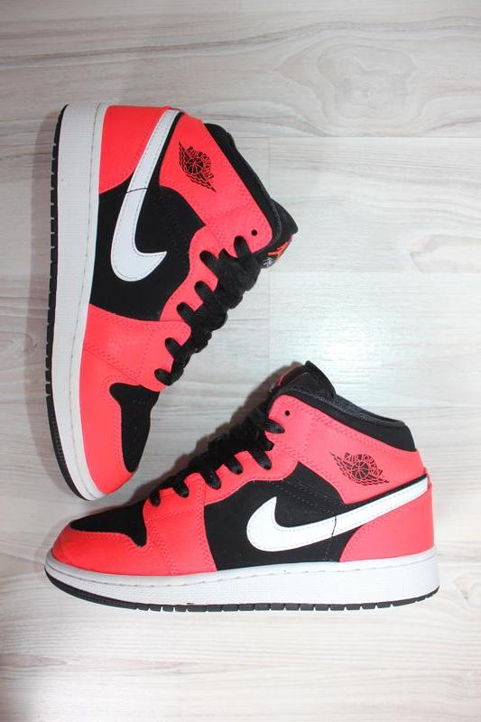 nike air jordan 1 retro mid infrared
