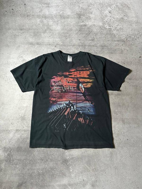 Pink floyd merch discount