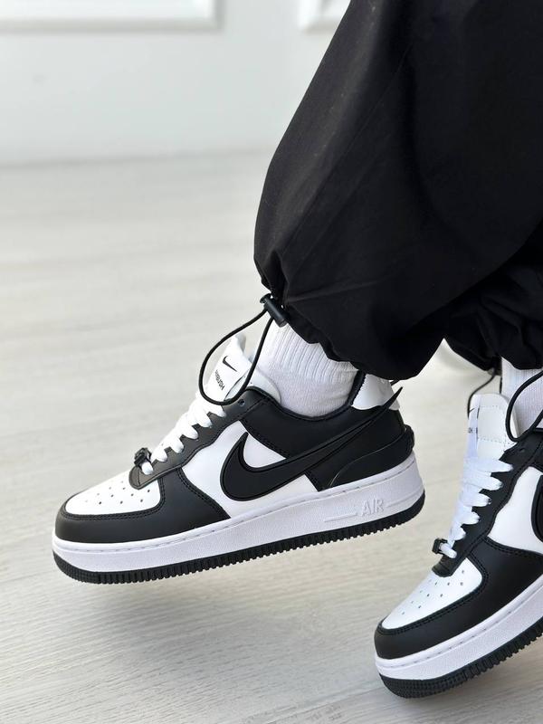 Жіночі кросівки nike air force 1 low x ambush black/white — купити