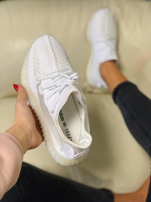 Adidas easy Boost White