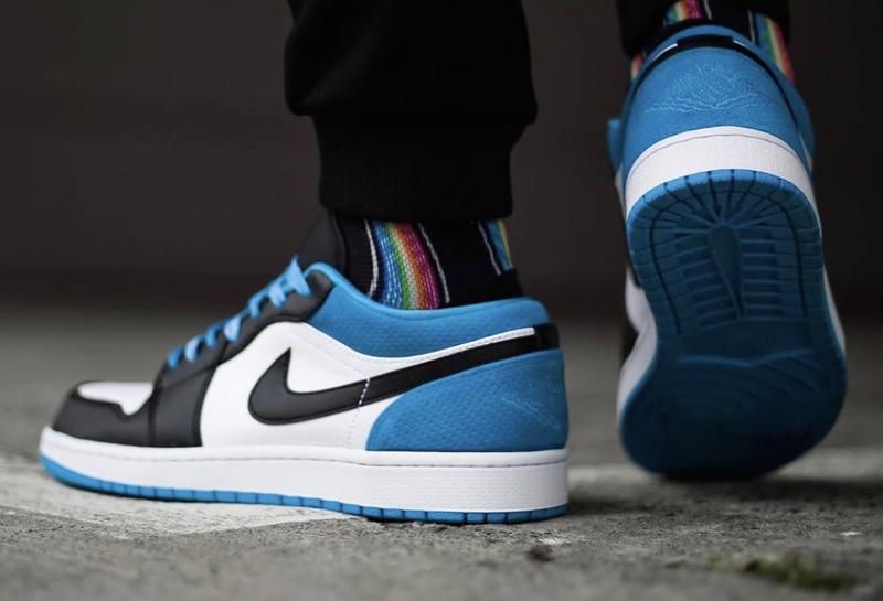 Krossovki Nike Air Jordan 1 Low Laser Blue 9us 42 5eur Kupit Po Dostupnoj Cene V Kieve I Ukraine Shafa Ua