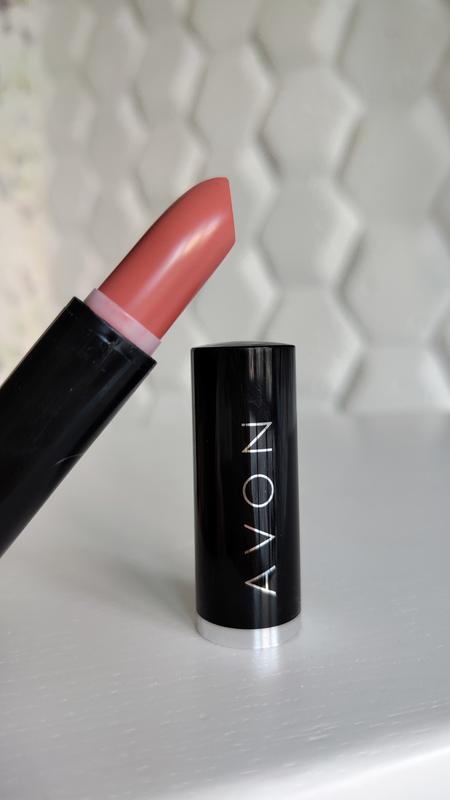 Помада для губ от эйвон avon skin — цена 120 грн в каталоге Помада для ...