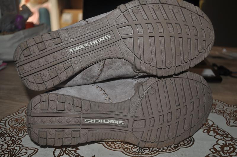 skechers relaxed fit air cooled memory foam