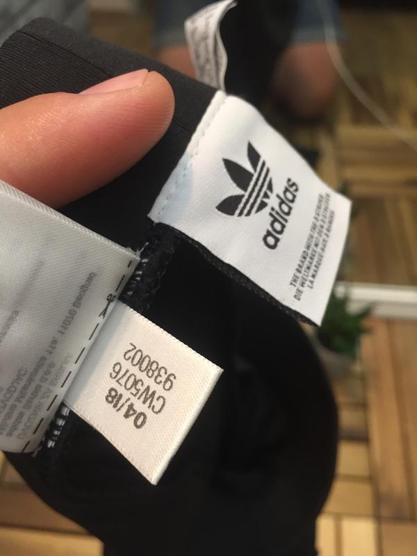 Оригинальные лосины от adidas originals с принтами на ногах — цена 550 грн  в каталоге Лосины и Леггинсы ✓ Купить женские вещи по доступной цене на  Шафе | Украина #41244016