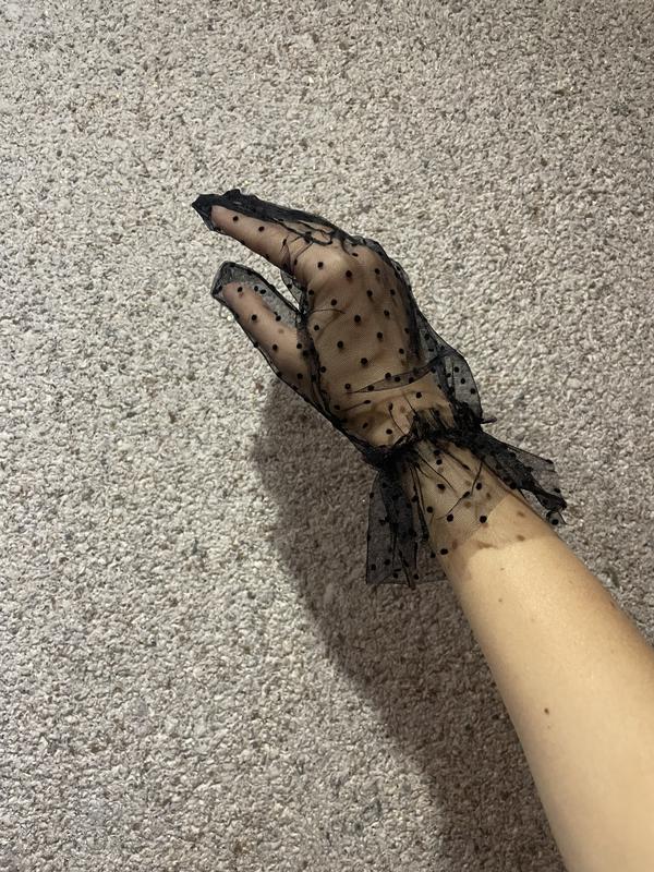 Перчатки фатиновые черные ретро кружевные короткие из сетки под платье ...
