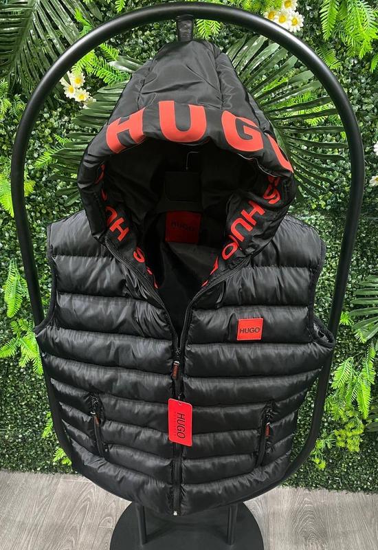 Мужская жилетка hugo boss — цена 1540 грн в каталоге Жилетки Купить ...