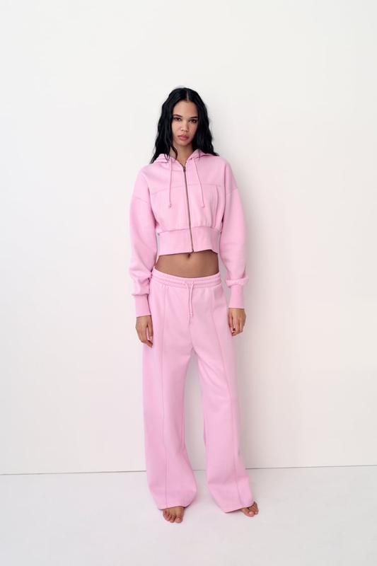 бикини вид с зади худые Костюм zara укороченное худи широкие плюшевые штаны — цена 3300 грн в  каталоге Брючные костюмы ✓ Купить женские вещи по доступной цене на Шафе |  Украина #146189238