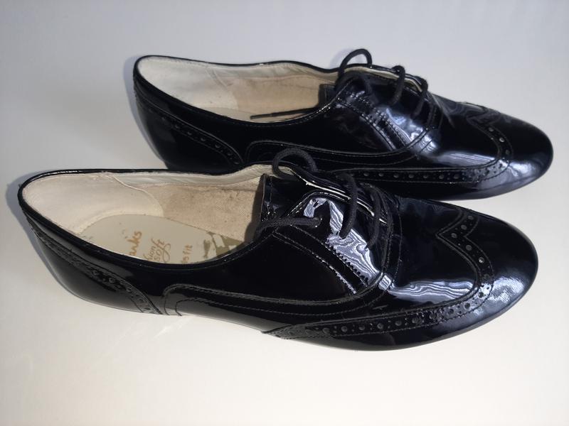 clarks carousel trick