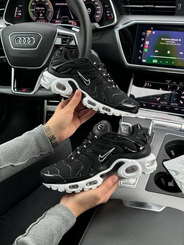 Nike air max plus triple all black white 1950 146382749