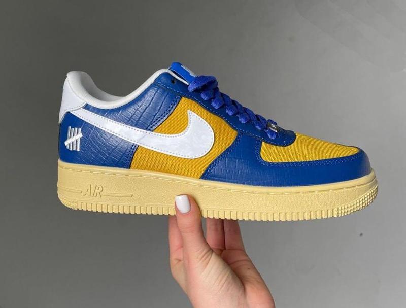 Nike air force deals blue and yellow