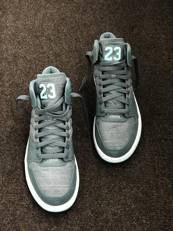 jordan flight 4