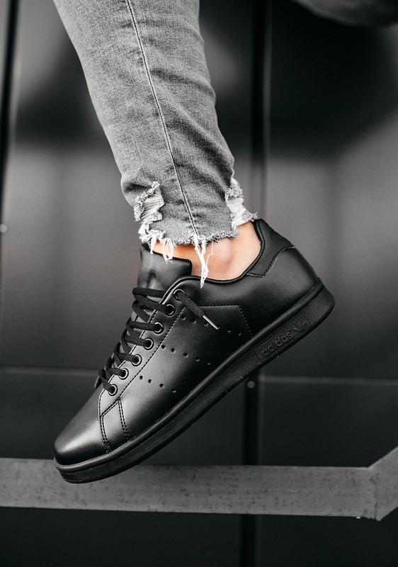 Adidas black stan smith hotsell