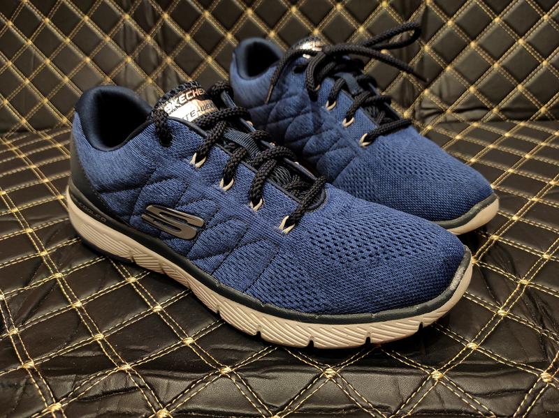 Кроси skechers 52957 — цена 1217 грн в каталоге Кроссовки