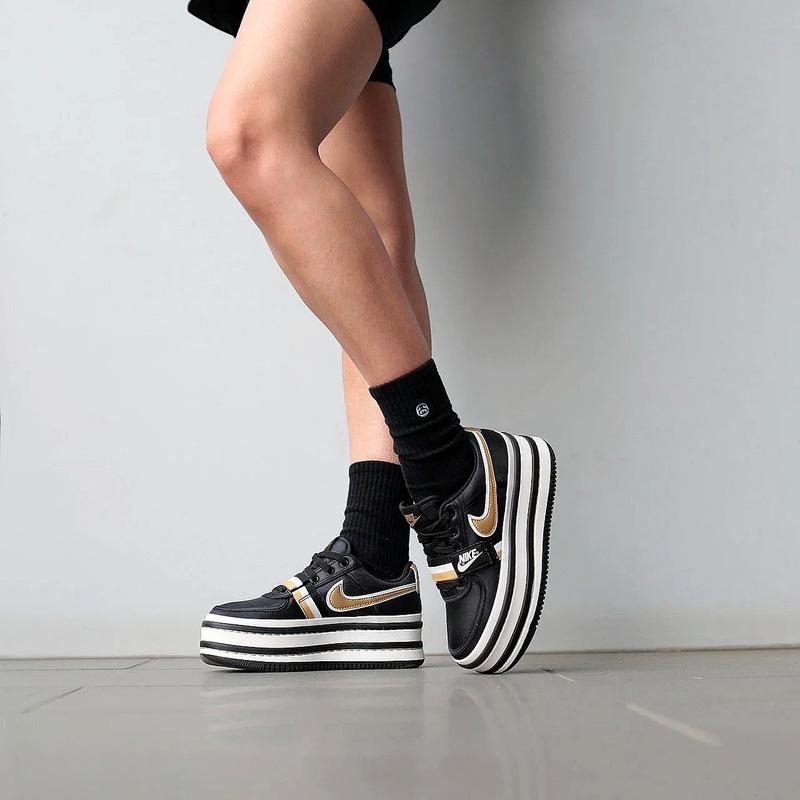 nike vandal 2k black metallic gold