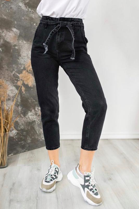 Чёрные джинсы мом с поясом — цена 490 грн в каталоге Джинсы ✓ Купить  женские вещи по доступной цене на Шафе | Украина #43203278