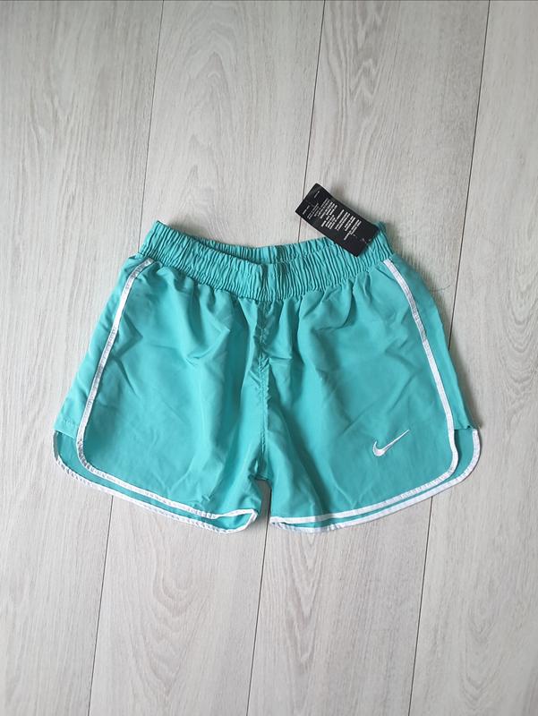 Болоневые женские шорты nike. — цена 320 грн в каталоге Шорты ✓ Купить женские вещи по доступной цене на Шафе