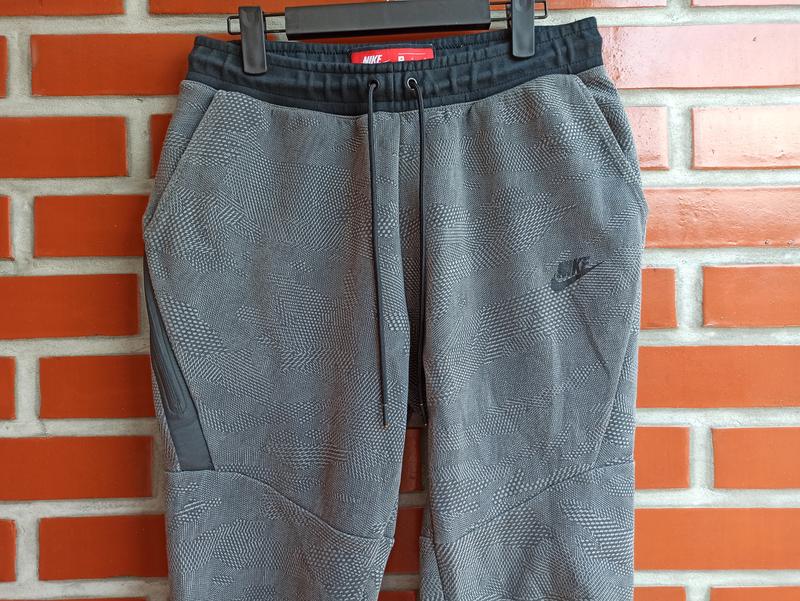 Nike tech 836416-010 спортивные штаны размер м Nike, цена - 580 грн,  #43611482, купить по доступной цене | Украина - Шафа