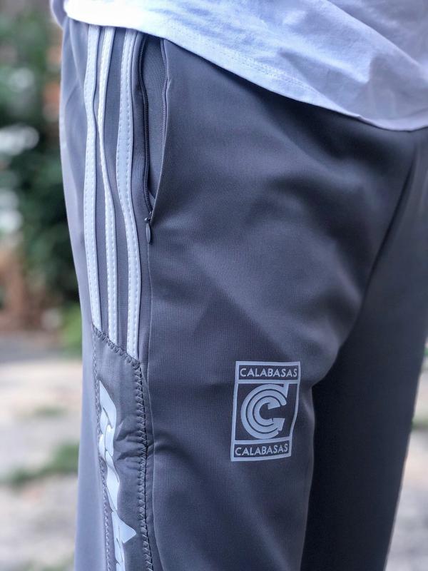 Штаны адидас Calabasas