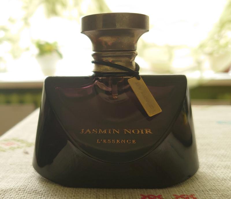 Jasmin noir essence online