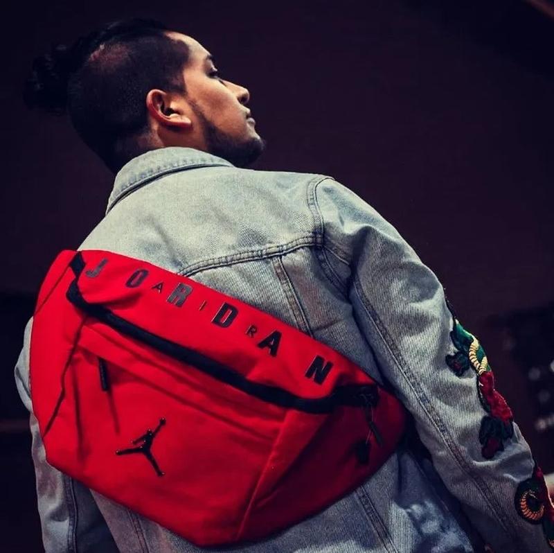 jordan oversized jumpman crossbody bag