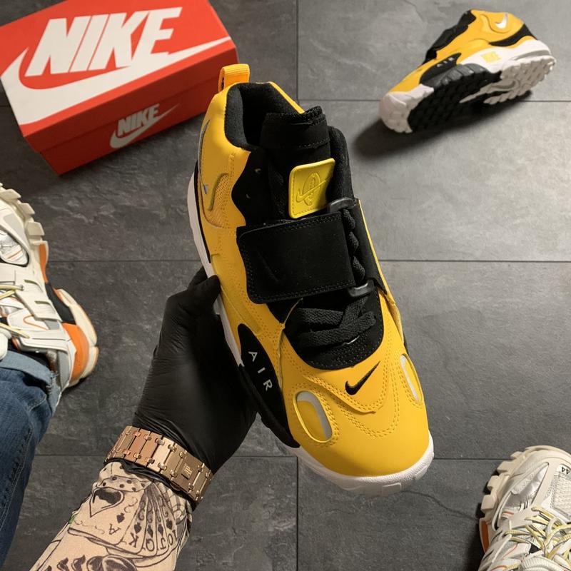 nike air max speed turf black and yellow