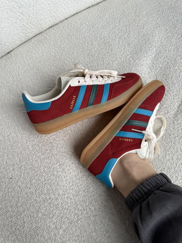 Adidas gazelle red white and blue hotsell