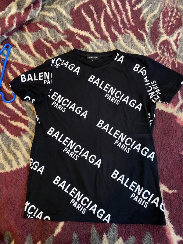 Крутая футболка balenciaga — цена 740 грн в каталоге Футболки ✓ Купить  женские вещи по доступной цене на Шафе | Украина #45087236
