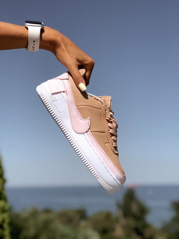 Nike air force 1 jester trainers in beige and pink hotsell